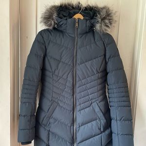 Pajar Womens’ Parka, Navy Blue, Medium. Like New!